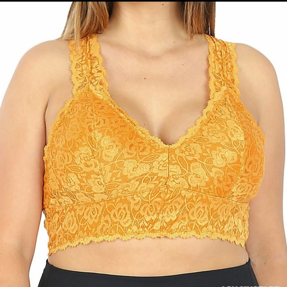 PLUS Scalloped Lace Bralette